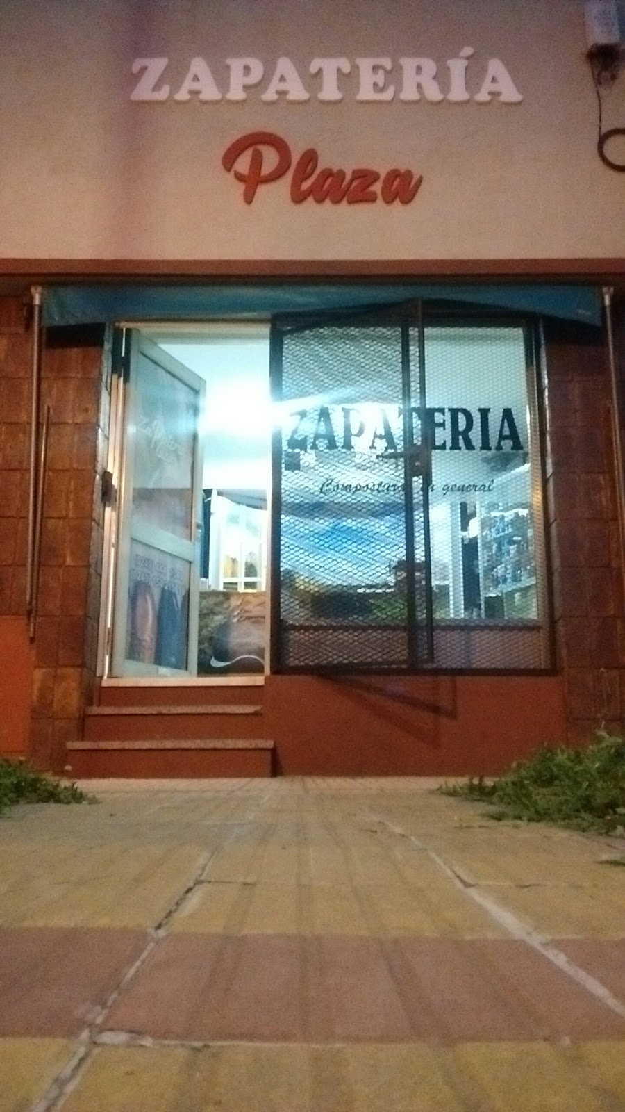 Zapatería Plaza