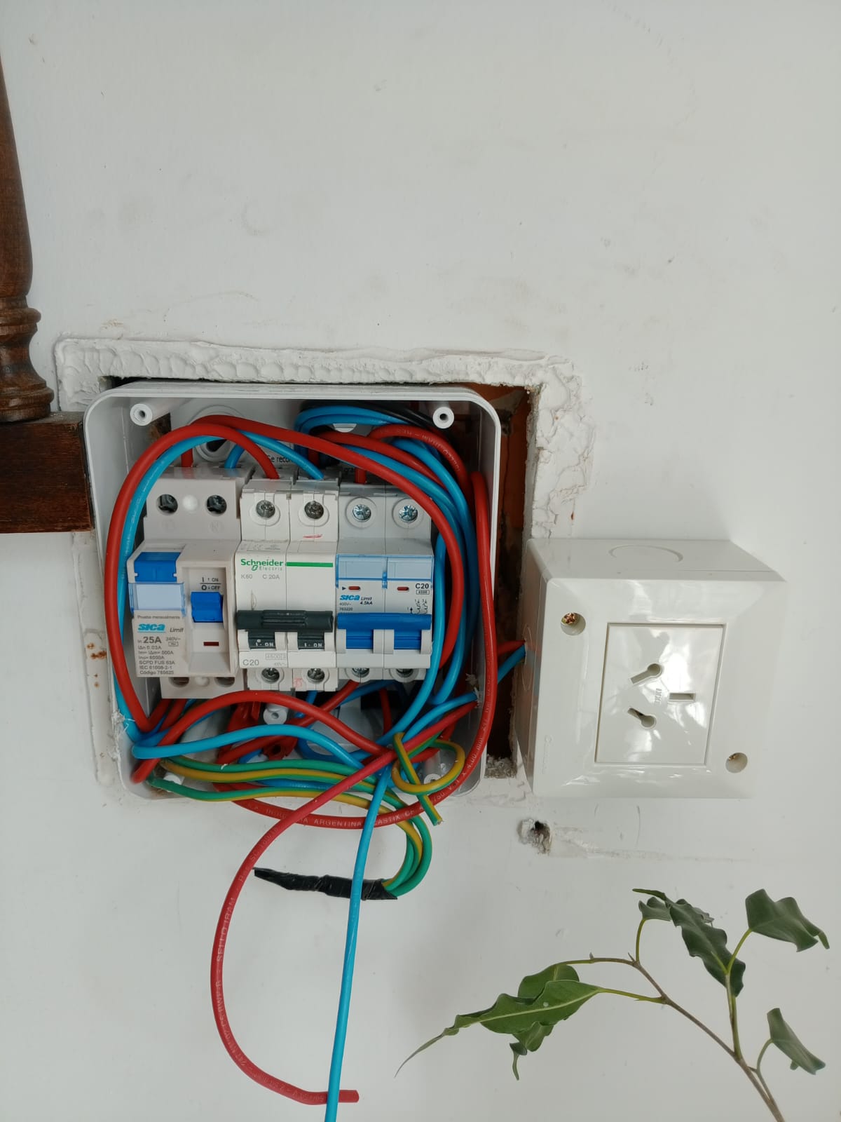 ELECTRICISTA 24siete TANDIL