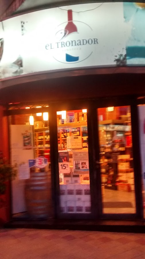 Vinoteca El Tronador