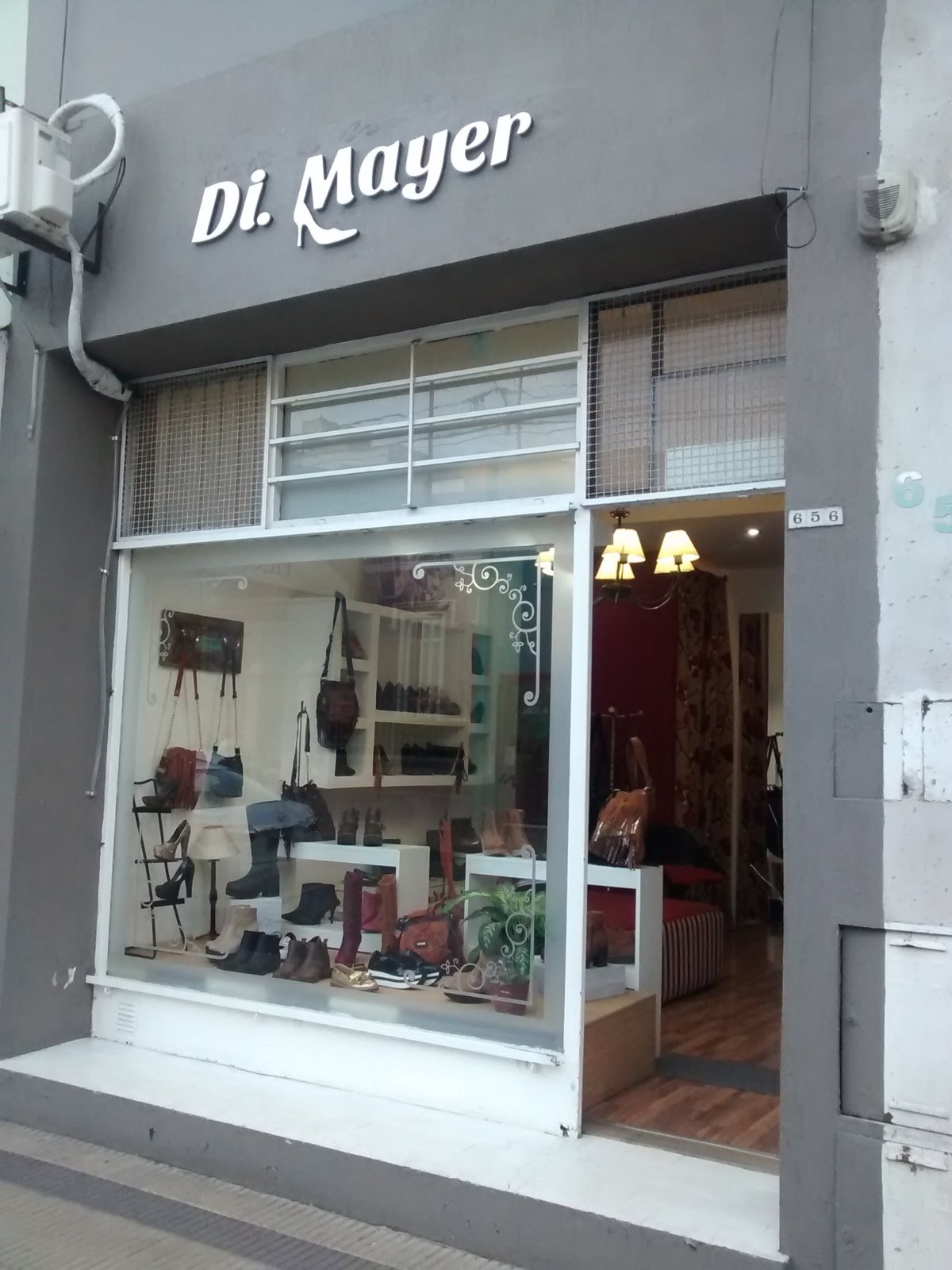 Di. Mayer